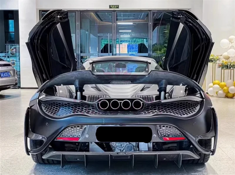 High Quality Dry Carbon Fiber 720S Body Kit Upgraded to 765LT Rear Bumper Diffuser Grid Exhaust for McLaren 720S