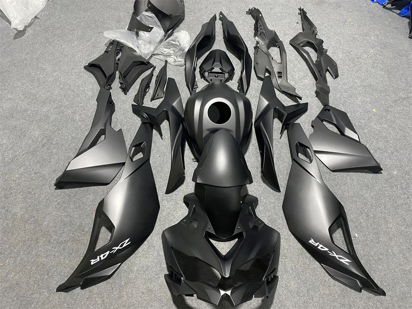 Motorcycle fairing suitable for ZX-25R ZX-4R 2020 2021 2022 2023  years -25R ZX-4RR 20-23 Body fairing matted black housing