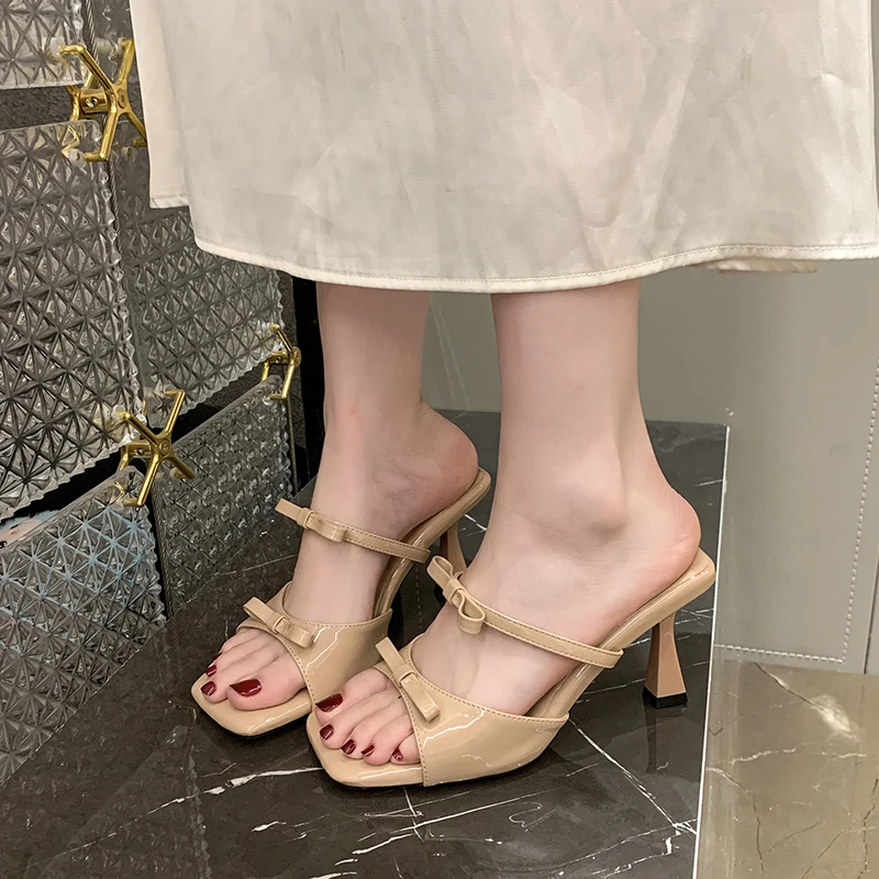 

French Patent Leather Peep Toe Bow Stiletto Slippers New Summer 2026 Slip-On Outer Heels