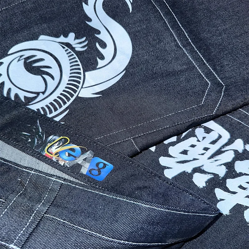 ホワイトドラゴングラフィック印刷芸術的な漢字デザインルーズカジュアルワイドレッグジーンズY2Kヴィンテージ男性女性トレンドファッションストリートウェア