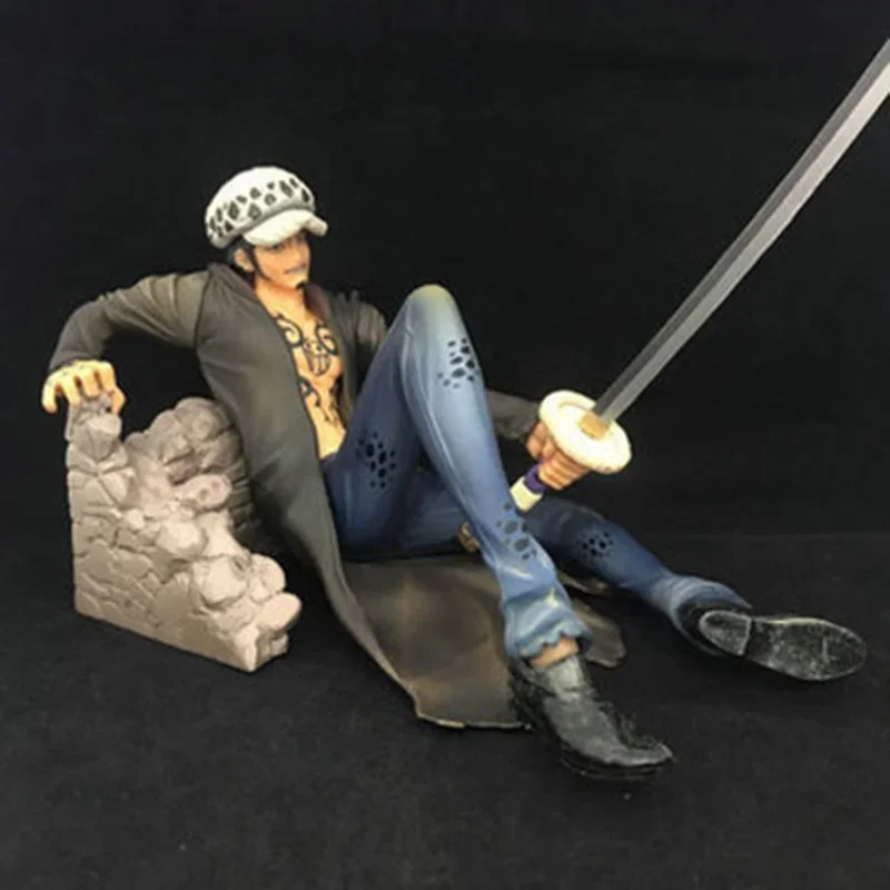 Custom production of molded Trafalgar, nautical ONE PIECE Luo, combat version boxed figure ornament