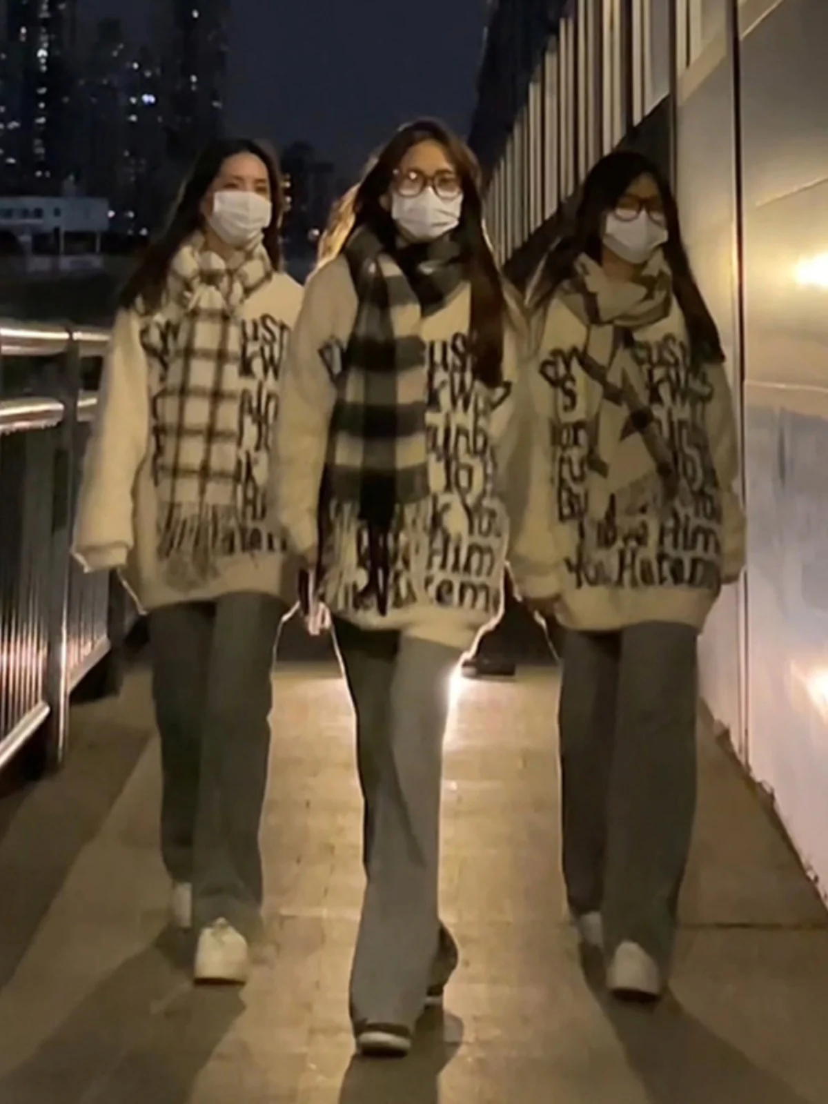 

Белый вязаный свитер Camere для мужчин, зимний, оверсайз, в стиле кэжуал, мягкий, с вышивкой букв, с длинными рукавами, повседневная верхняя одежда