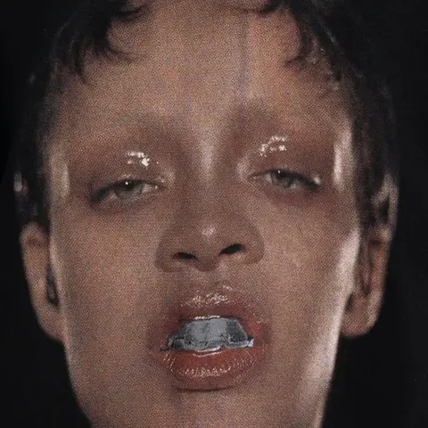 Y2K 라운드 넥 T 셔츠 솔리드 컬러 레트로 코튼 스트리트 스타일 남성 풀오버 탑 세련된 초상화 프린트 고딕 하라주쿠 의류