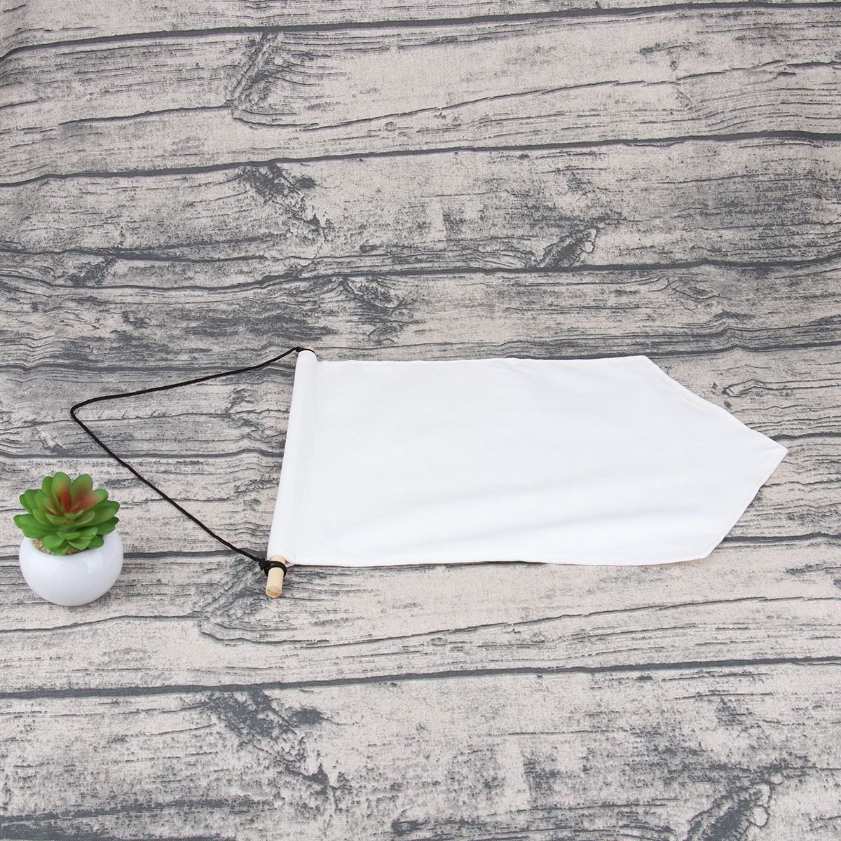 

4 Pcs Plain Blank Canvas Pennant Banner Wall Enamel Lapel Pin Badge Flag Display Graffiti