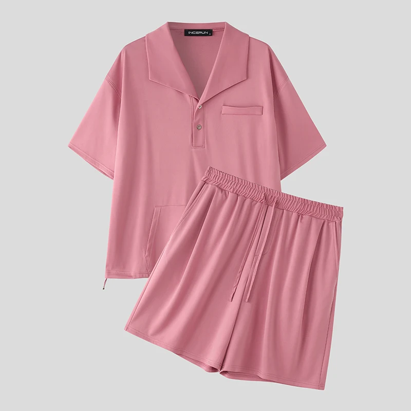 INCERUN مجموعات الرجال بلون التلبيب قصيرة الأكمام قميص و السراويل قطعتين مجموعات الشارع الشهير فضفاض 2025 موضة بدل رجالية غير رسمية