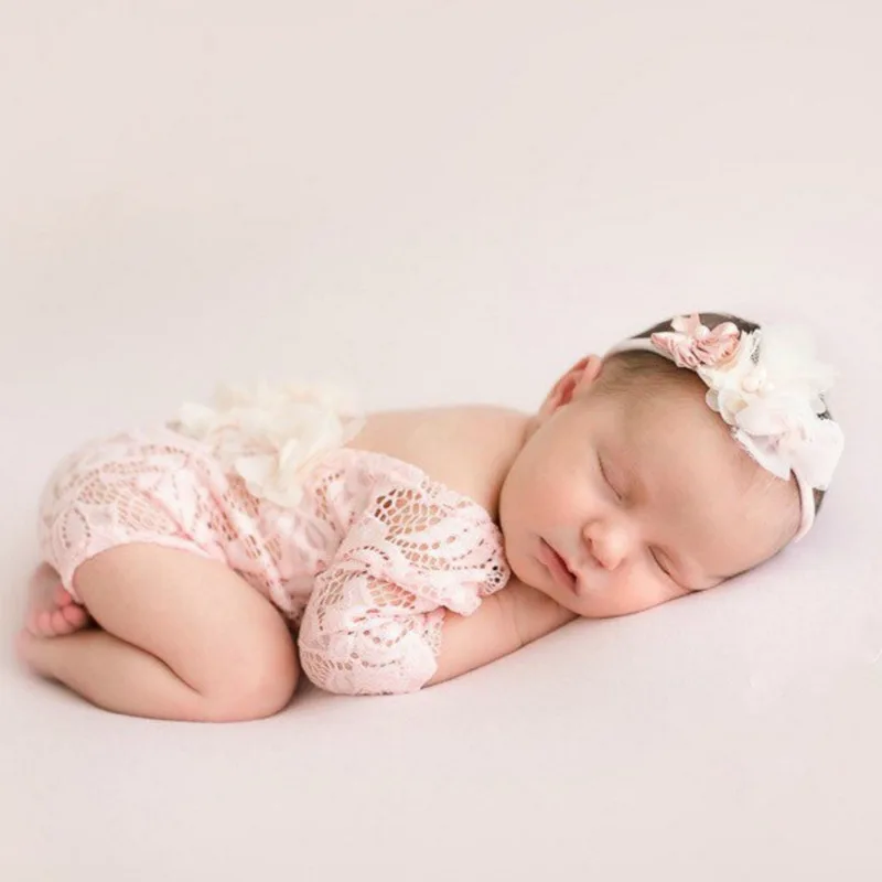 Newborn Photography 2-Piece Set: Chiffon Flower Lace Outfit + Pearl Headband—Soft Cute Photo Wear for Infant Photo Shoots!
