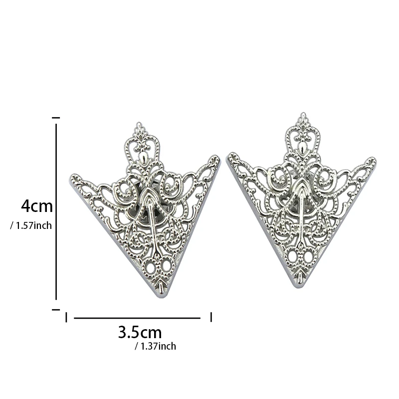 Women Silvery Color Vintage Triangle Shirt Collar Pin Leaf Brooch Hollow Out Metal Clothes Decorative Cute Jewelry Accessories