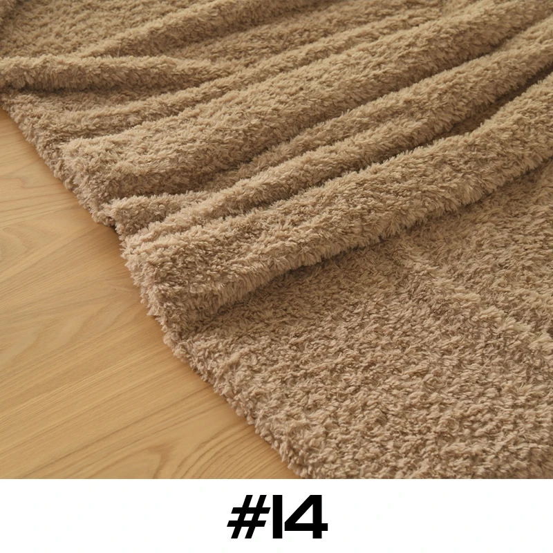 Tkanina imitująca futro jagnięce Gruba Ciepła Miękka Tekstura Pluszowego Misia 50x50cm Materiał DIY na Płaszcze Zabawki Koce Podszewka do Ubrań Szycie