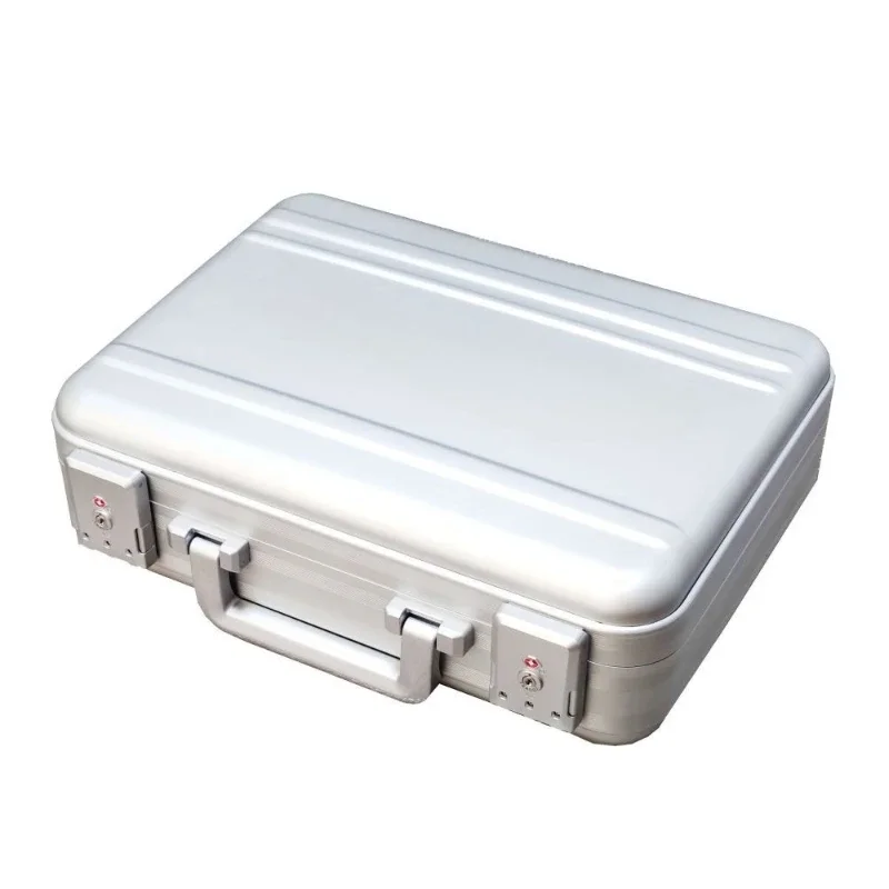 

Aluminum-magnesium alloy integrated forming multi-functional portable toolbox