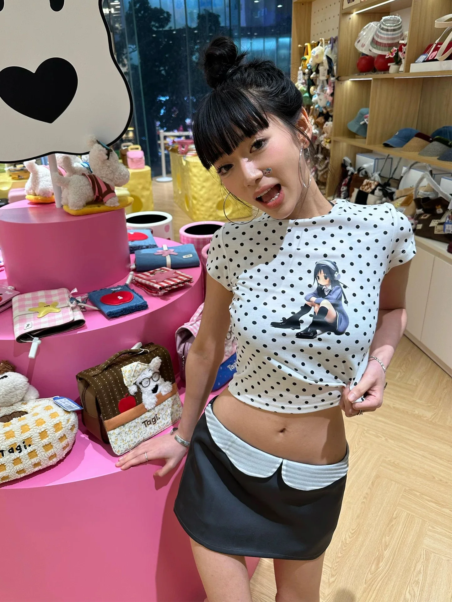 

Retro American Polka Dot oulder T-irt Women Summer Lightweight Spicy Girl Print Slim ort Sve White ort Sle Y2K