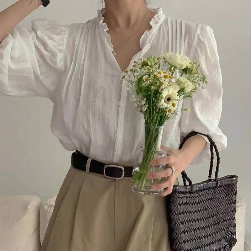 Csa Branca de Verão Fena com Manga Bufante Solta, Decote em V, Design Vintage, Top Casual E, Estilo para o Dia ...