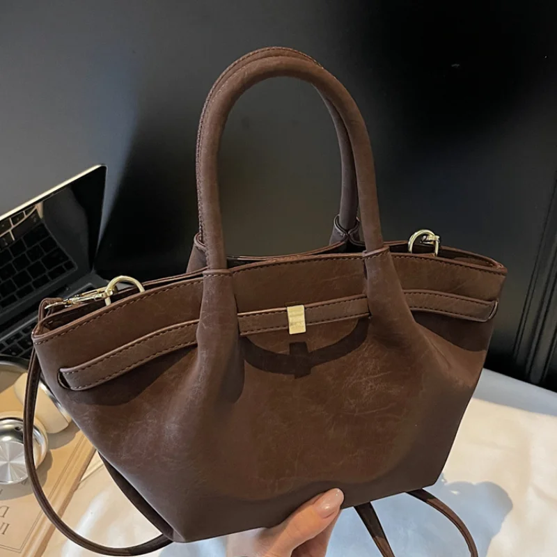 

Нишевая дизайнерская сумка с матовой отделкой, винтажная сумка с крыльями, плиссированная сумка через плечо большой вместимости под мышками