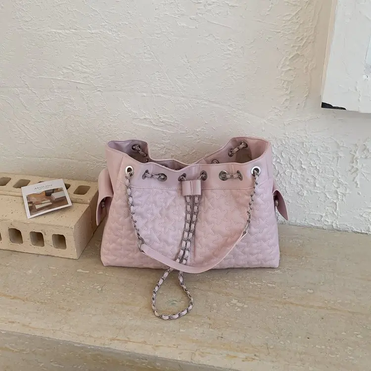 

2026 New High-end Fashion Trend Sweet Bucket Bag Chain Personalized Niche Bag Single Shoulder Portable Messenger Bag