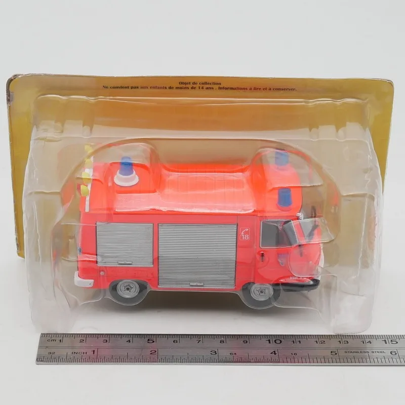 IXO escala 1:43 J9 Van motor de bomberos coche en miniatura de aleación clásicos recuerdo para adultos regalo pantalla estática