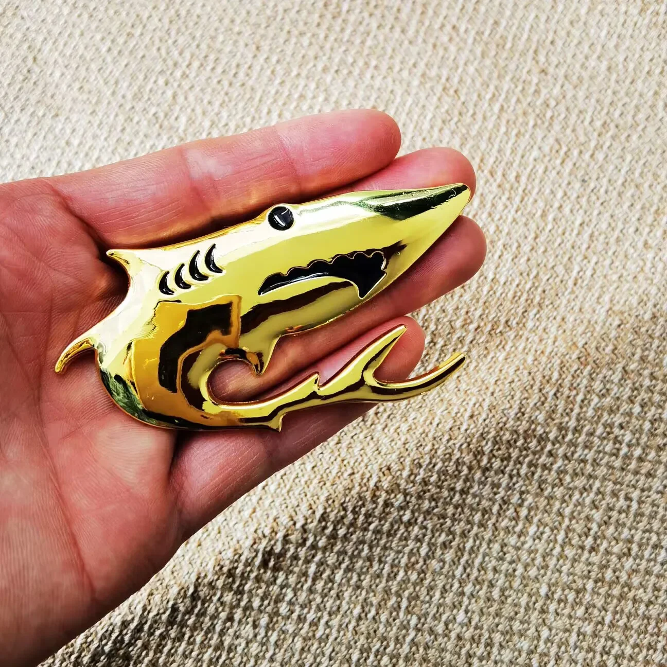 Shark Metal Car Sticker Modified Label 3D Three-dimensional Scratch Cover Personalized Sticke Car Body Stickers Car Tail Label