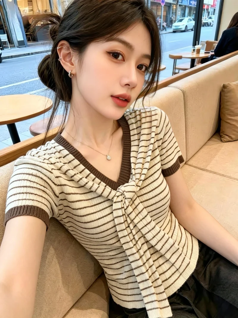 

Summer New Style Women's Knitted Shoulder Shawl Short Sleeve V-Neck Striped High-End Feeling Age-Reducing Top Self-Preservati...