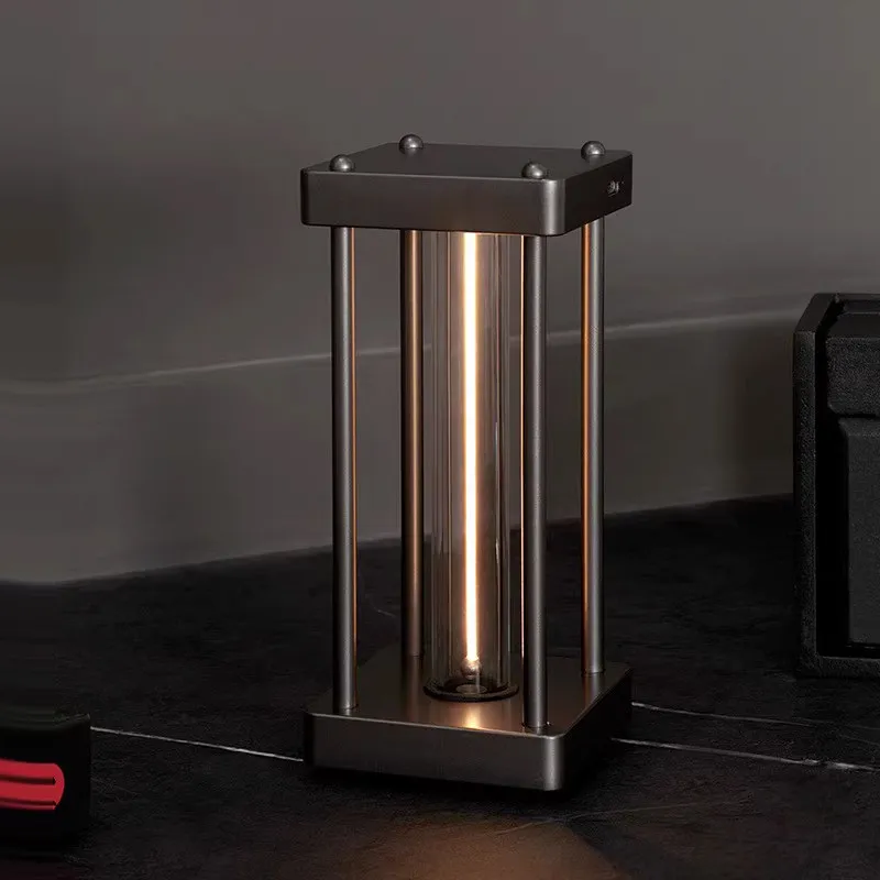 

Квадратная настольная лампа Quantum Wire в стиле Баухаус с LED-подсветкой для создания атмосферы, компактный минималистичный светильник для спальни, прикроватный ночник для декора дома