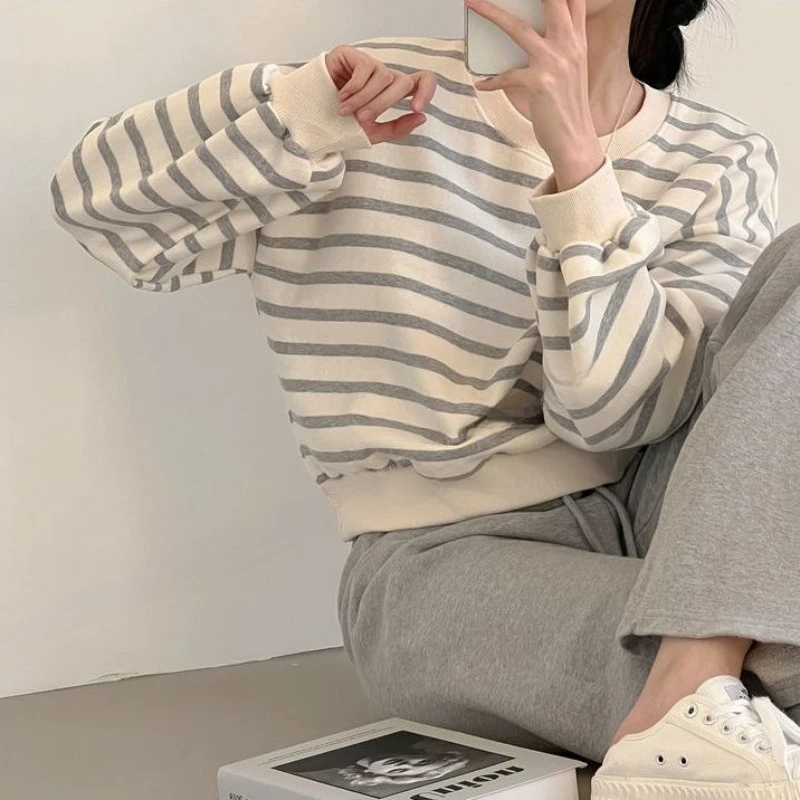 Spring Sweatshirts Women Street Korean Style Fashion All-match Casual Basic BF Long Sleeve Vintage Striped Lightweight O-neck