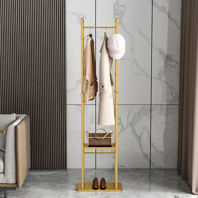 家のための鉄の芸術的な床のコートラック,北欧のミニマリストの家具,創造的なハンガー,手頃な価格の豪華な服の棚,居間,寝室