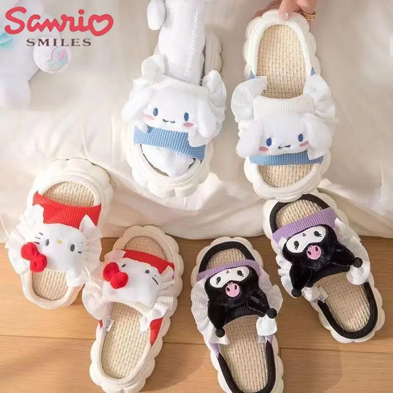 

Kawaii Sanrioed Hello Kitty Kuromi Cinnamoroll Summer Slippers Cartoon Cute Anti-Slip Breathable Comfortable Wear Outside