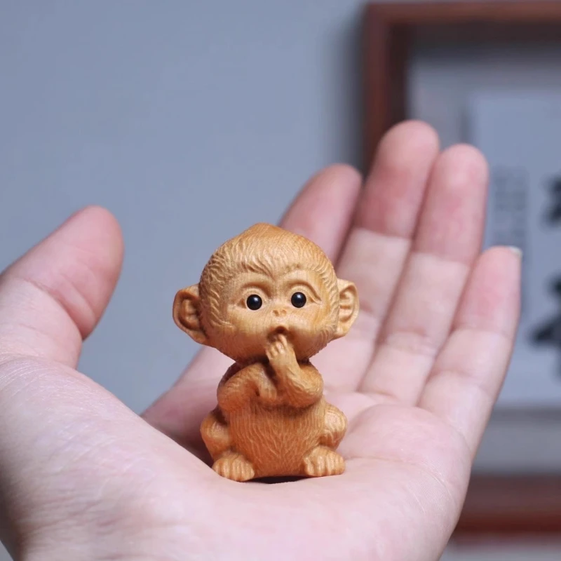 Cliff Cypress Monkey Woodcarving Solid Wood Ornaments Tea Table Decoration Tea Set Accessories Tea Pet Decorative Figurines