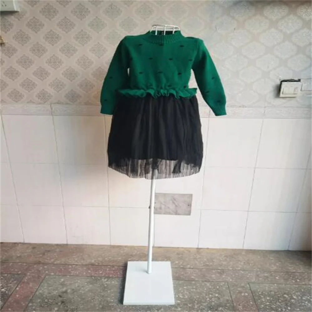 Iron Art Full Body Child Cloth Mannequin, Tripod Base Stand, Shooting Props Decoration, Hanging Rack Display,F018