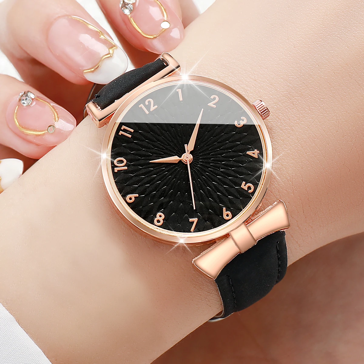 2PCS Fashion Women\'s Watches Casual Leather Band Analog Quartz Watch（Without Box）