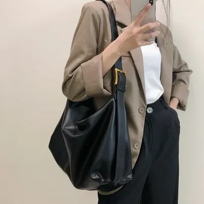 Crossbody bag large capacity bag female 2023 new high-end sense niche wide shoulder commuter bag soft tote bag handbags