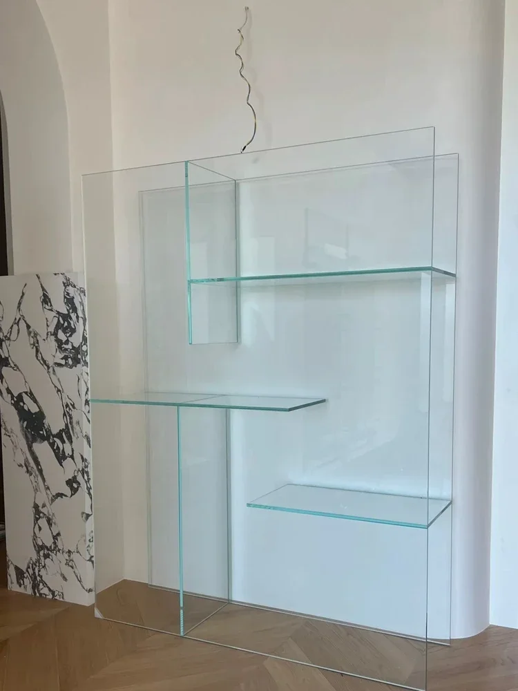 Prateleira de vidro minimalista italiana