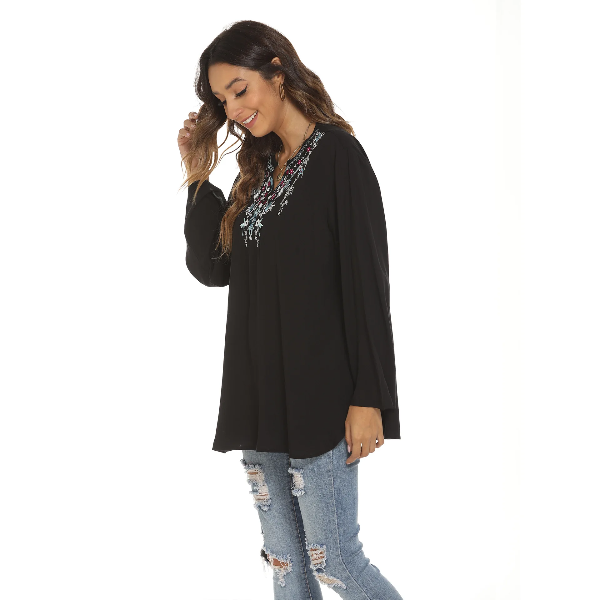 KHALEE YOSE Floral Chic Embroidery Blouse Shirts Black Vintage Mexican Boho Blouse V-neck Sexy Women 2xl 3XL Ethnic Blouse Tops