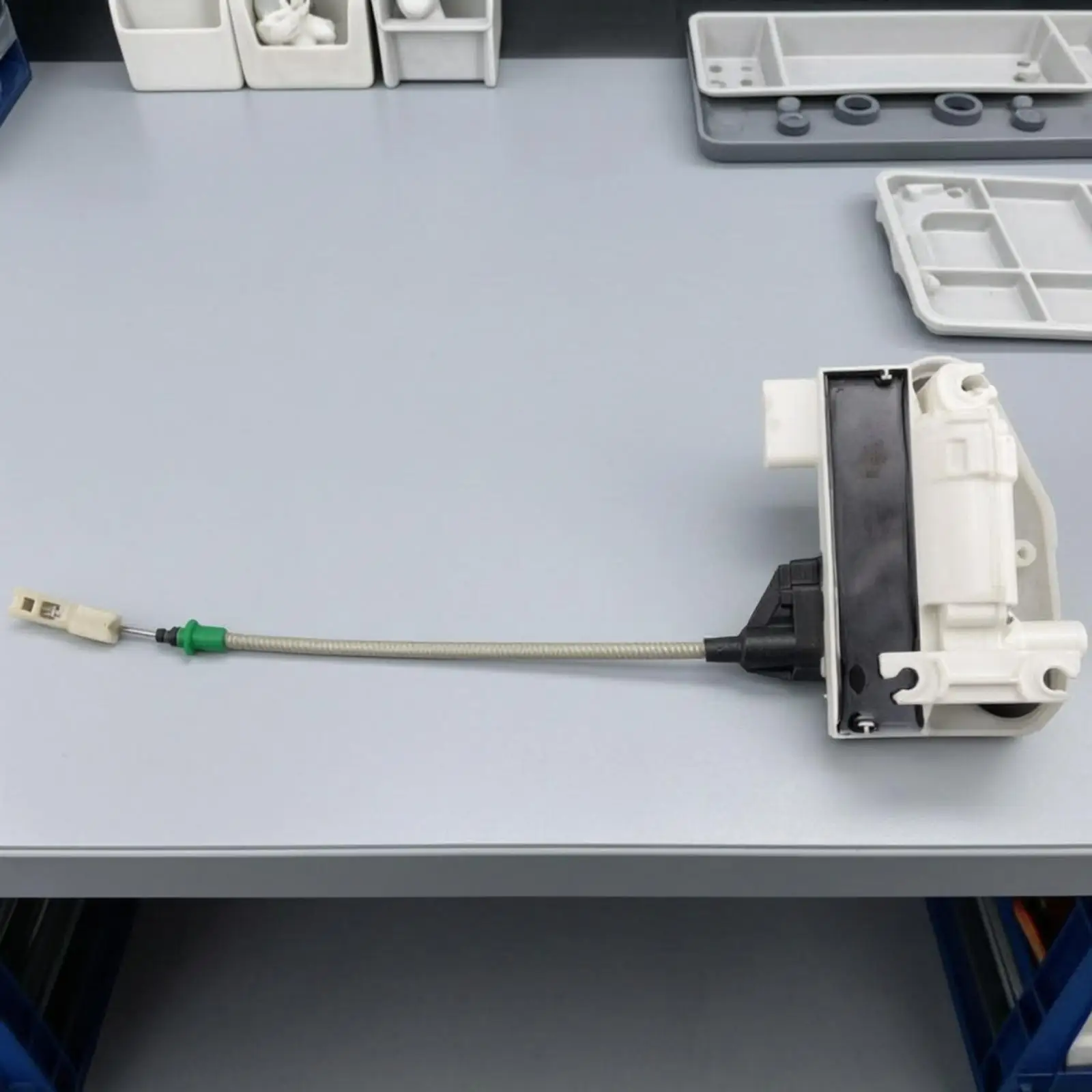 Vehicle Front Door Lock Actuator for BMW X5 Complete Assembly with Electrical Connector Metal