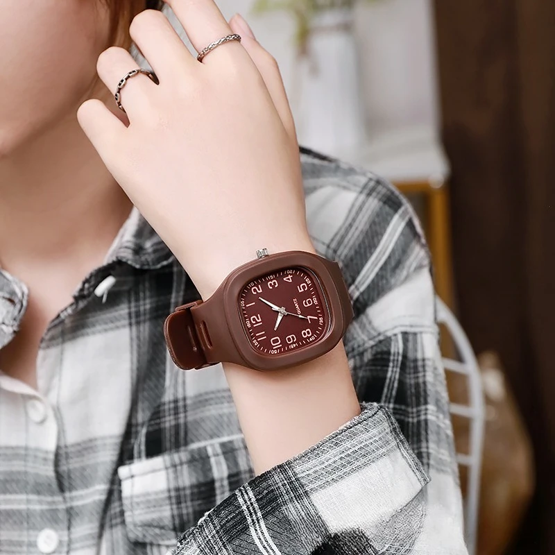 

Новые милые розовые квадратные часы, женские повседневные спортивные белые часы, кварцевые наручные часы с силиконовым ремешком, женские студенческие часы для девочек, Reloj