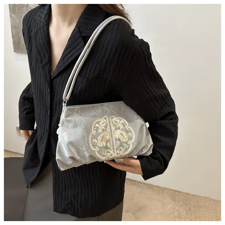 여름 여성용 스타일리시 핸드백, 패셔너블하고 다재다능한 태슬 백, 인스타 감성 싱글 숄더 크로스백