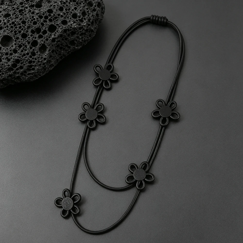 UKEBAY Elegant Black Floral Necklace Minimalist Versatile Luxury Bohemian Jewelry for Daily Wear Work Parties Dates Accessories
