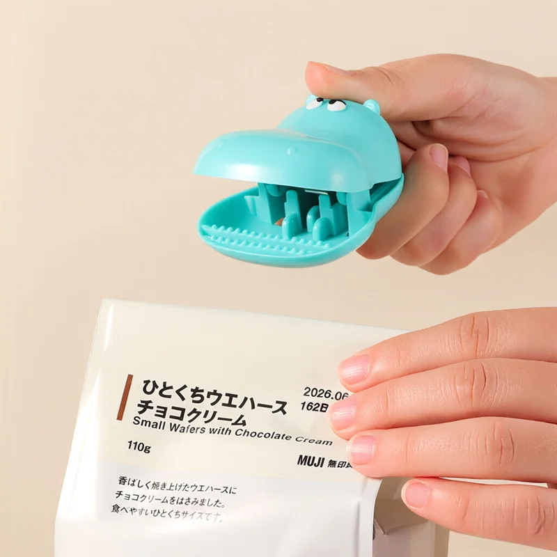 Cute Hippo Magnetic Food Sealing Clip Refrigerator Magnet Snack Bag Sealer Kitchen Storage Organizer