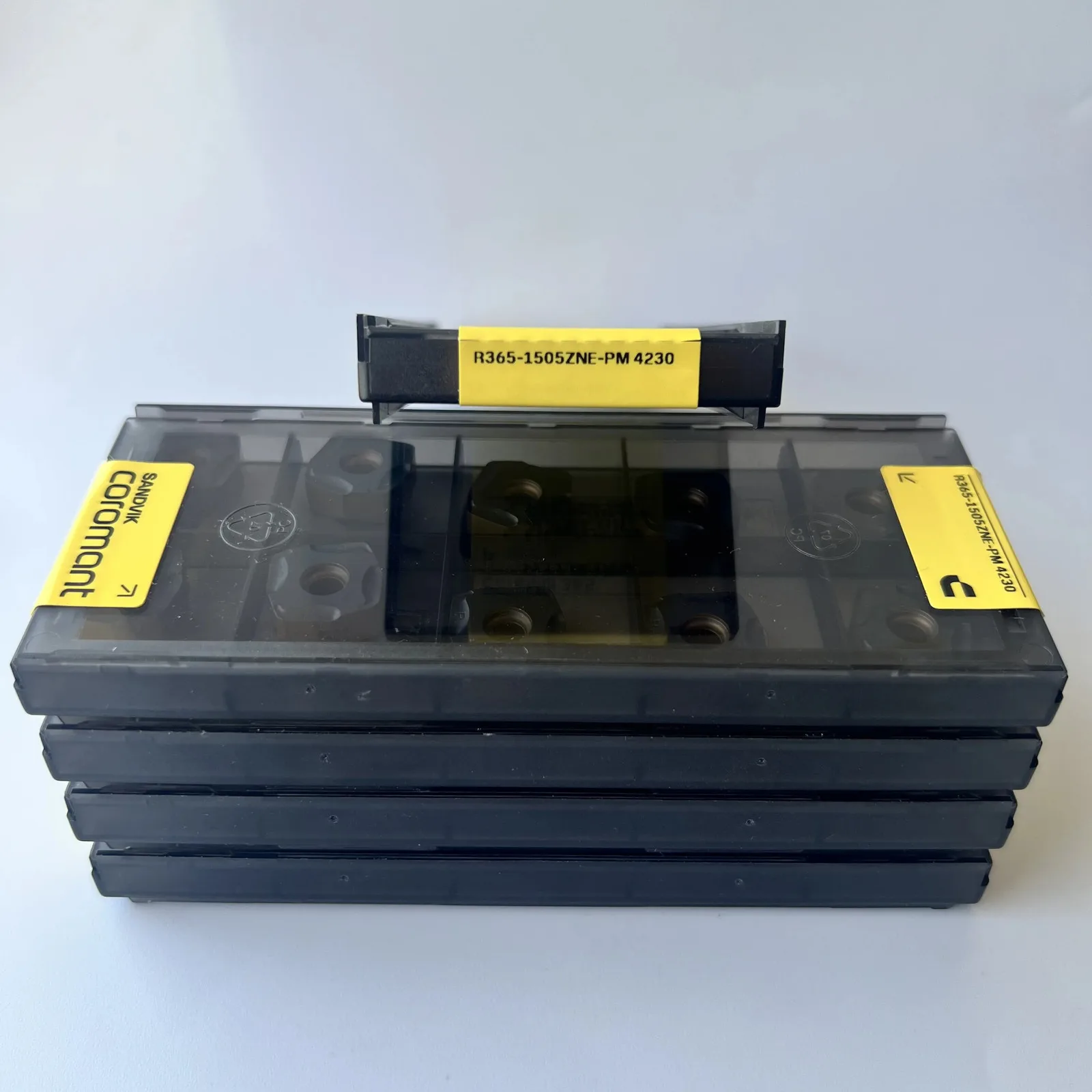 

SANDVIK / R365-1505ZNE-PM 4230 / Hard alloy CNC Blade 10 Pcs