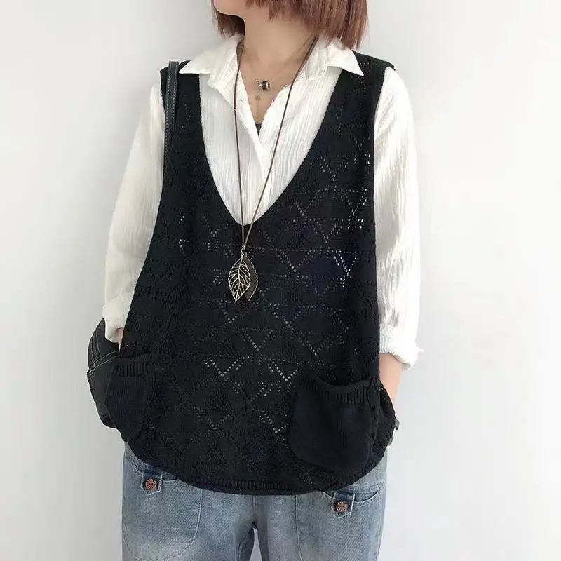 Women Vintage Simple Casual Hollow Pockets Solid Knitted Sweater Vest Spring Autumn V Neck Sleeveless Loose Outerwears Waistcoat