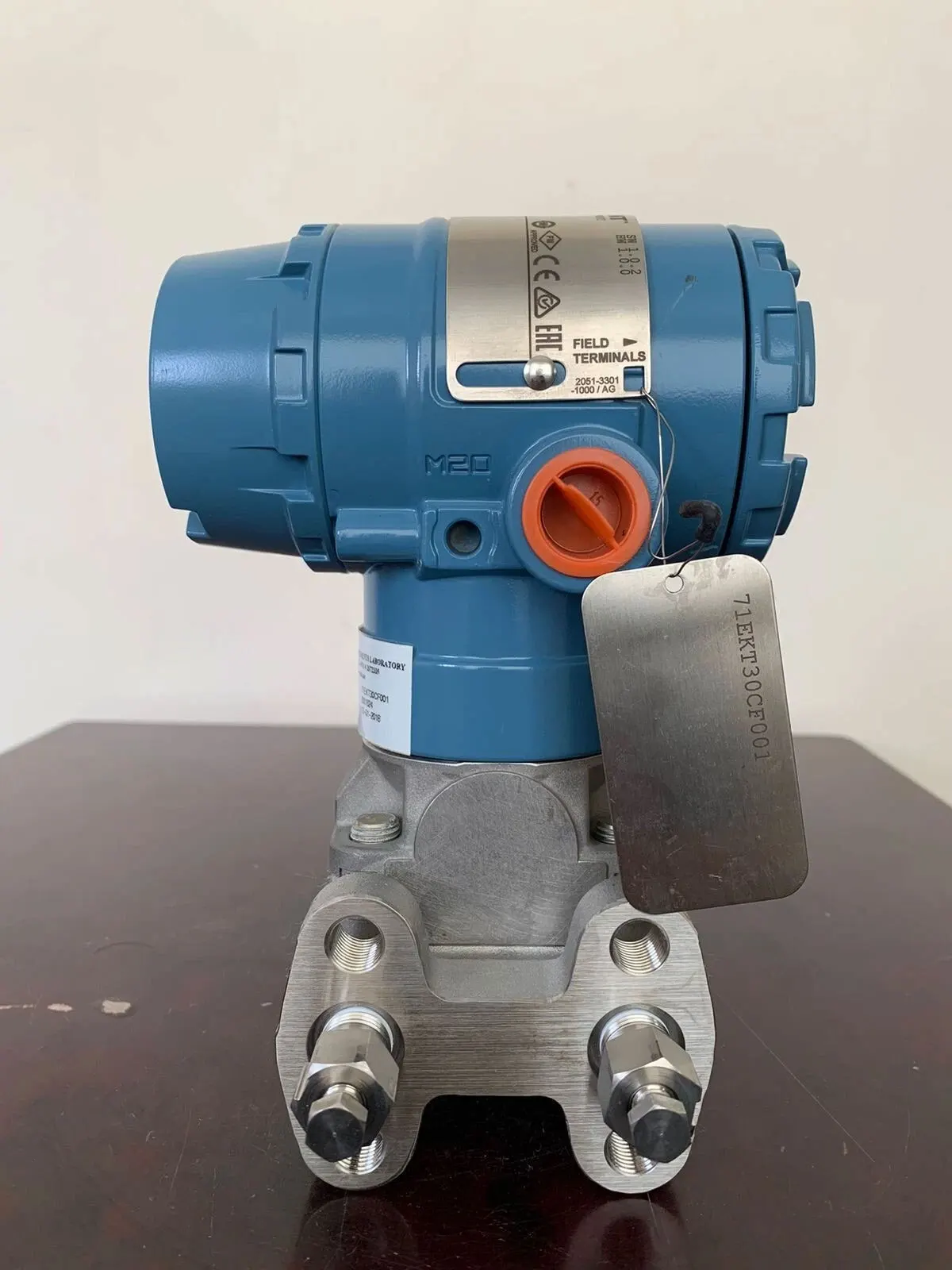 

Совершенно новый 2051CD4A02A1BS5IMM4TI. Срок поставки: 6-8 недель. Гарантия на один год.