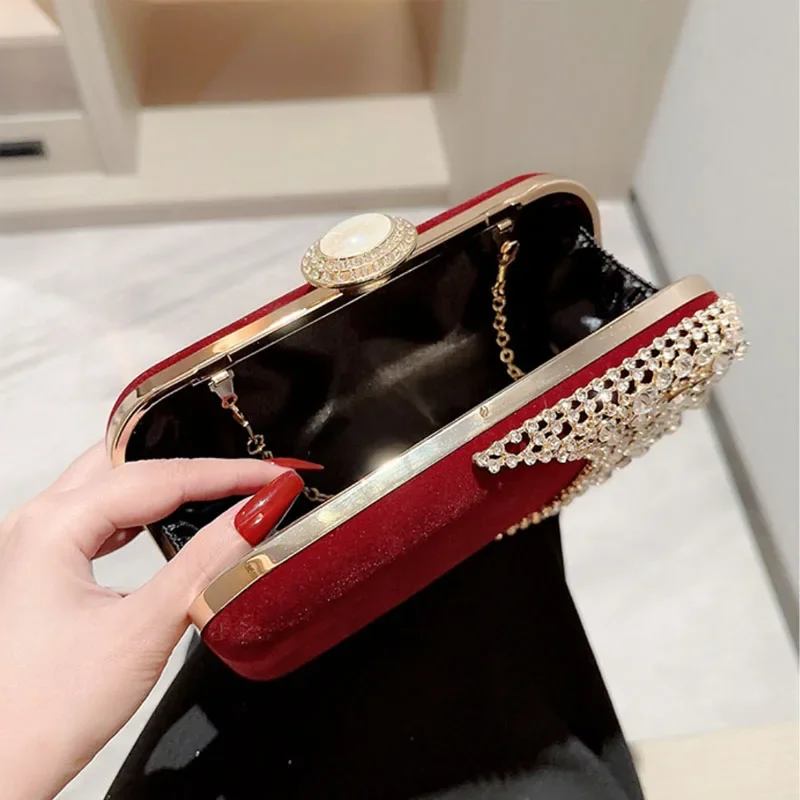 Black Red Velvet Small Clutches For Women Retro Fashion Fine Crystal Diamond Evening Bags Chain Shulder Bag Ladies Party Purses