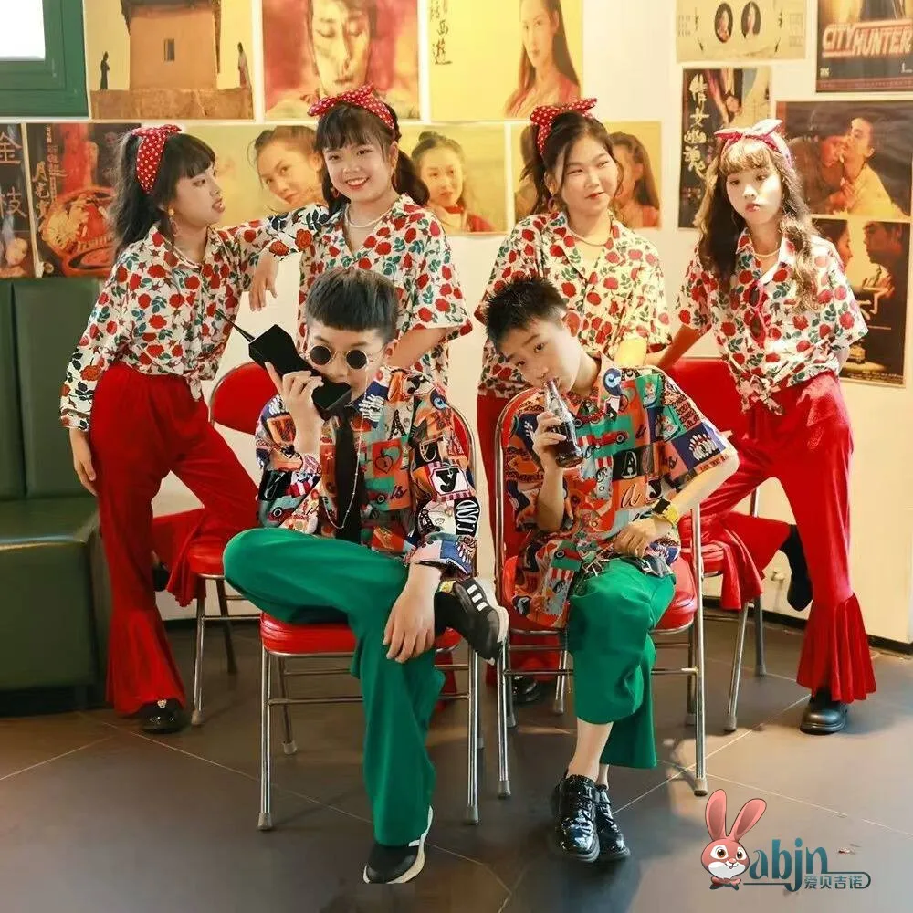 

Children's Retro Hong Kong Style Performance Clothes Dance Theme Photography Show Costume Sports Event Ballet Outfit