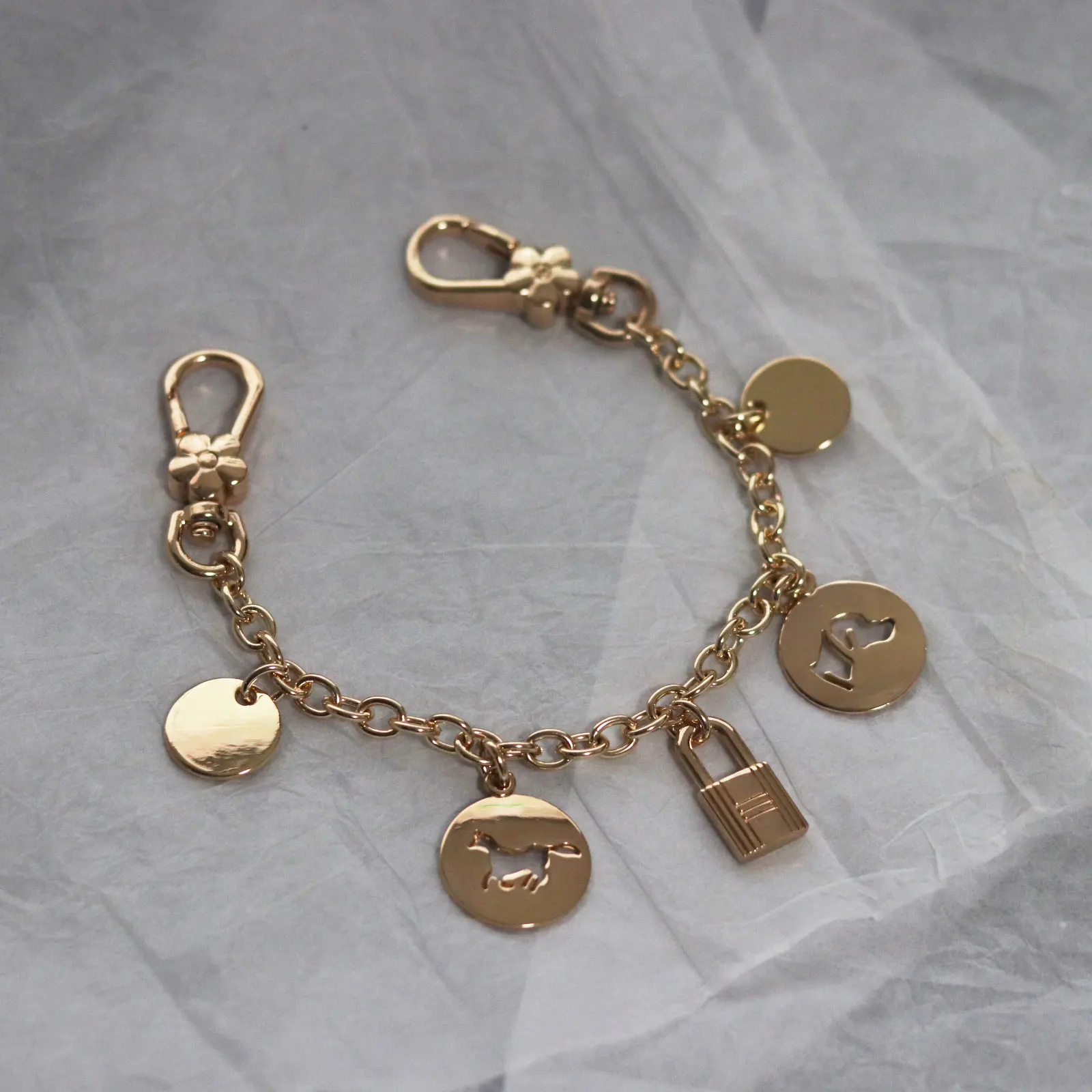 golden shinny Metal keychain bag charm decoration bag extended flower pendant girl lobster clasper