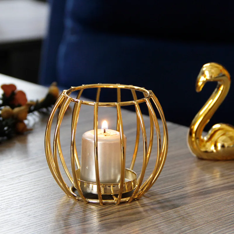 

Golden lantern candle holder metal retro wrought iron desktop candle holder decorative ornament props romantic Christmas candle
