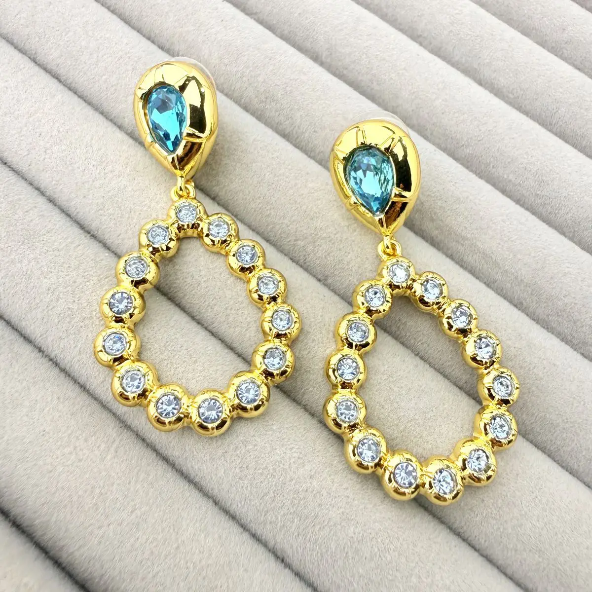 Os Hollow Rhombus Inlaid Shaped Crystal Drop Stud Earrings,Minimalist Elegant Fashion Party Jewelry Gift for Women