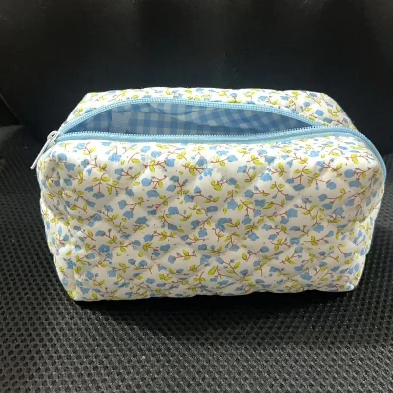 

1 Japanese and Korean style flower polka dot cotton bag flower makeup bag large capacity cloth storage toiletry bag handbag