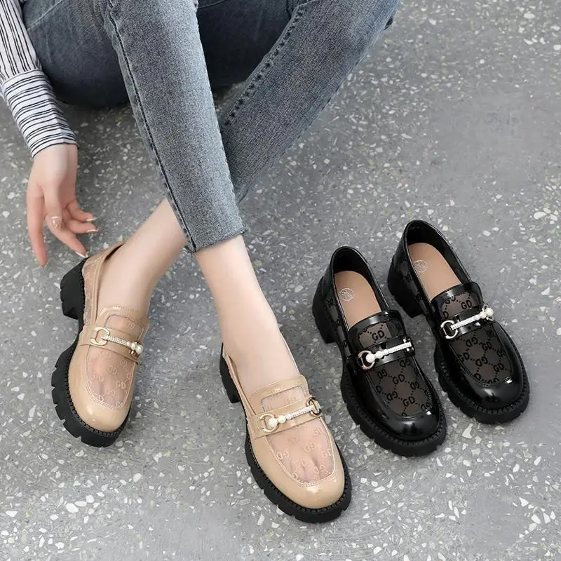 Chaussures d\'été en cuir véritable pour femmes, chic et élégantes, décontractées, transparentes, rondes, Parker, marque A39, 2024