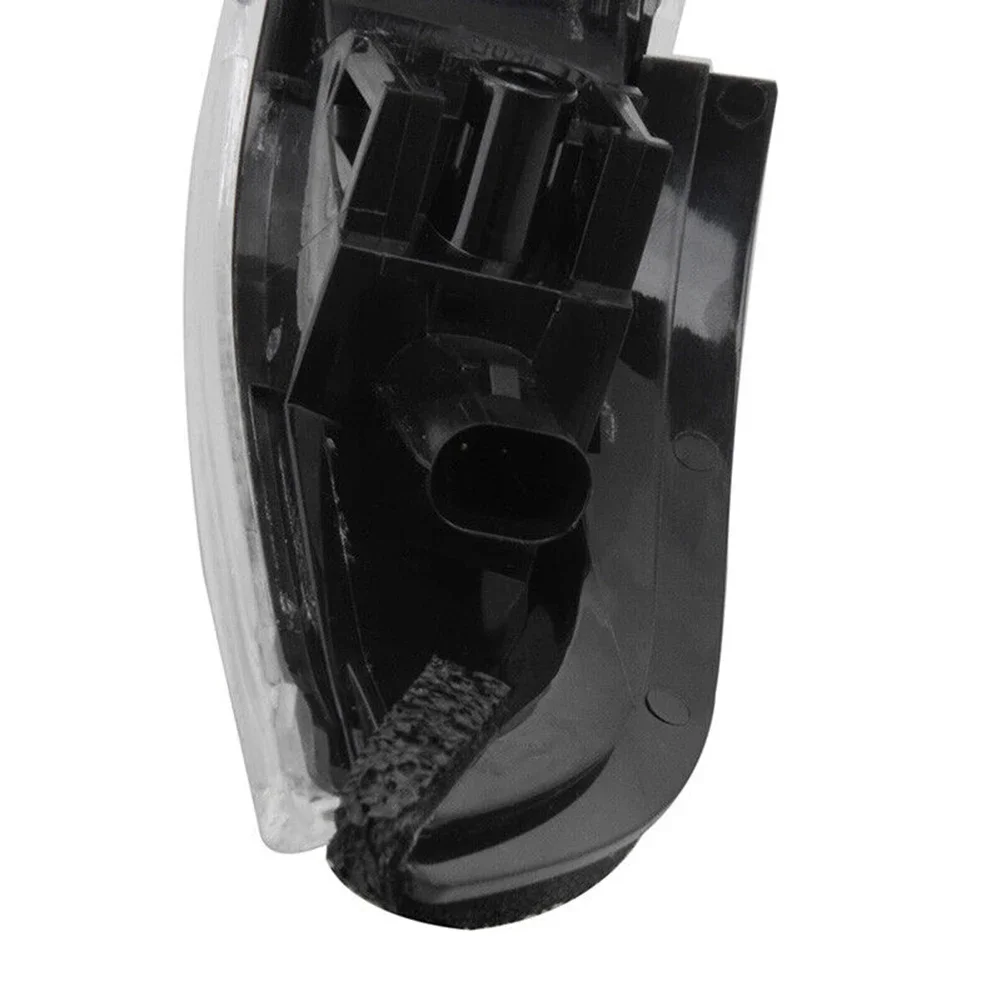 Tecnologia di produzione avanzata Indicatori di direzione per specchietti laterali con lenti trasparenti per Toyota Corolla 2014 2018