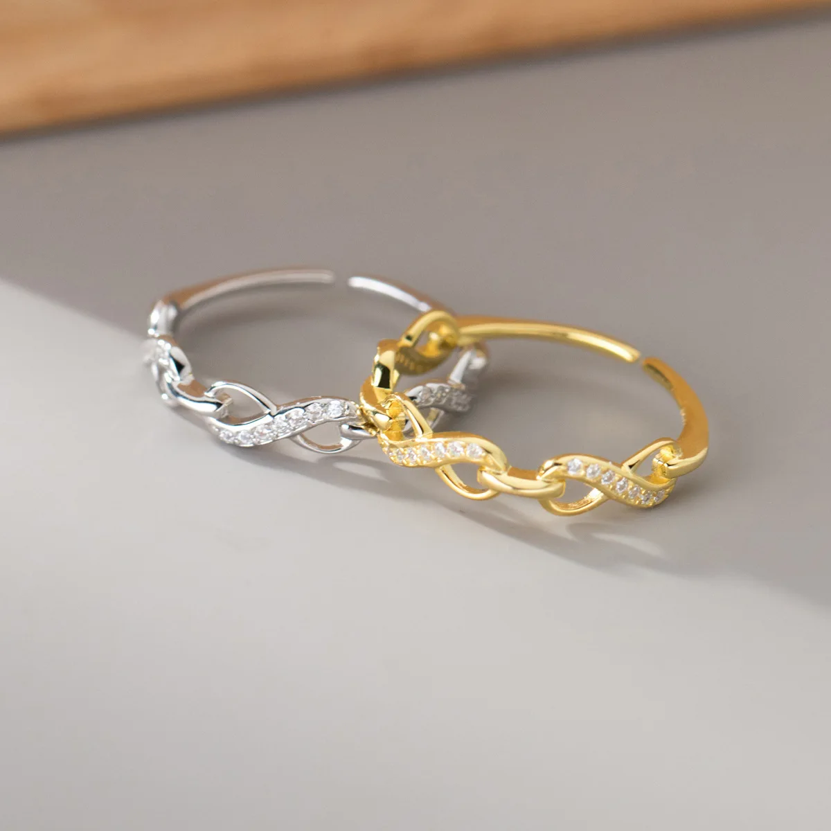 Endless Love Fashion Chain Ring Twisted Design 8 Shape Open Finger Ring Light Luxury 2026 New Jewelry For Women Daily Wear Party