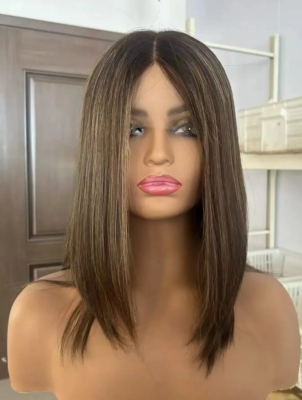 

смелый осенний коричневый мелирование бразильский прямой парикombre