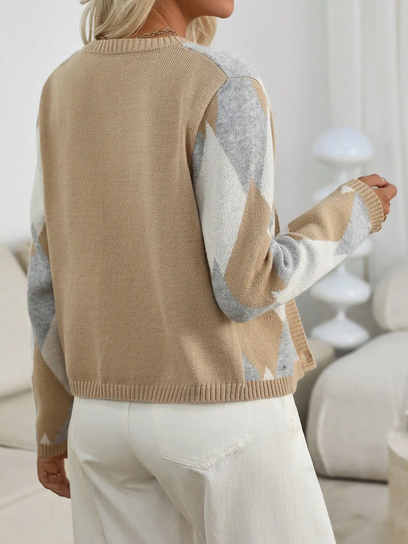 Women's Diamond Plaid Knit Cardigan for Autumn Winter, Crew Neck Long Sleeve Fashion Outerwear Sweater