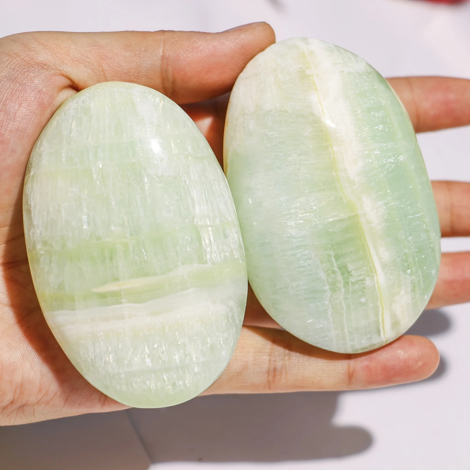 1pc Natural Caribbean Blue Calcite - Polished Caribbean Calcite Oval Palm Stone - Home Decoration Stone, Halloween Gift